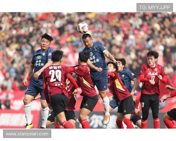 重庆足球队强势崛起荣登足球状态排行榜第四名引发热议